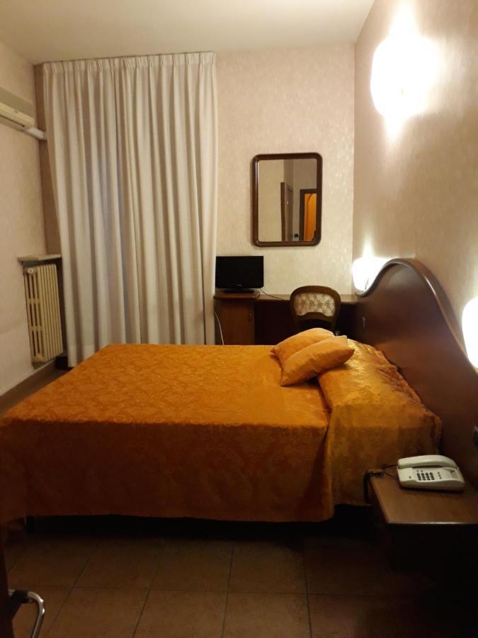 Hotel Cavour Verona Exterior foto